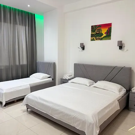 فندق Aerostay 1 Km From Airport