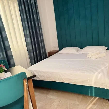 Hotel Aerostay 1 Km From Airport 3*