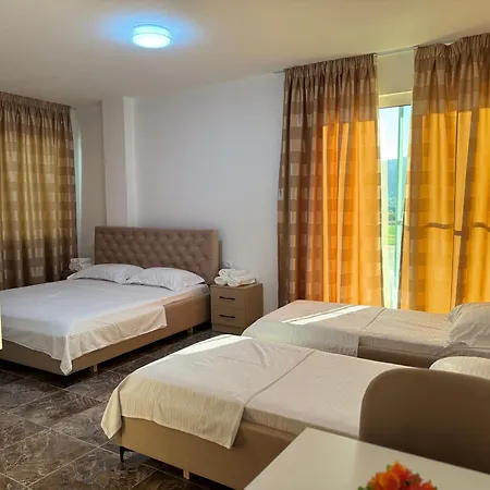 Aerostay 1 Km From Airport 3* Rinas